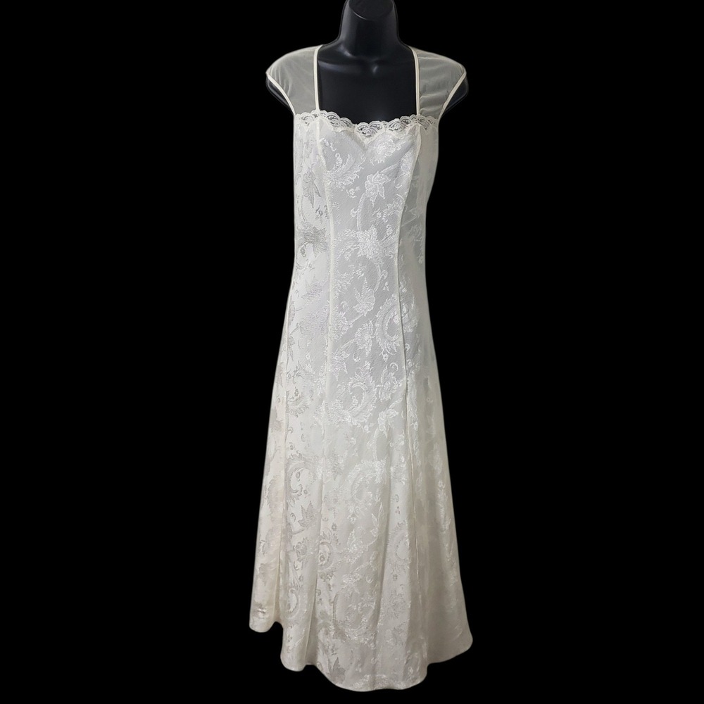 VTG Victoria's Secret Gold Label Floral Embossed Long Nightgown Ivory Small